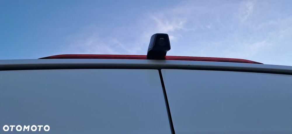 Volkswagen Crafter - 12