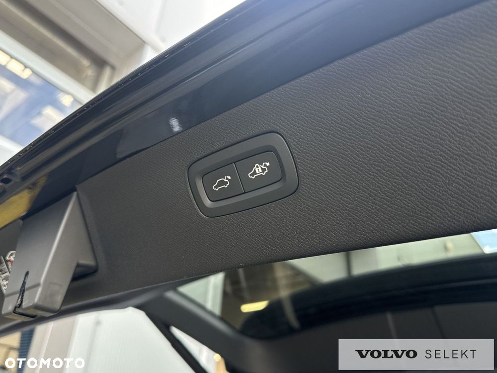 Volvo XC 90 - 12