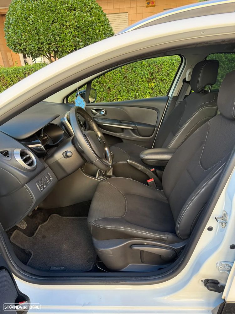 Renault Clio Sport Tourer Energy dCi 90 Start & Stop Experience - 3