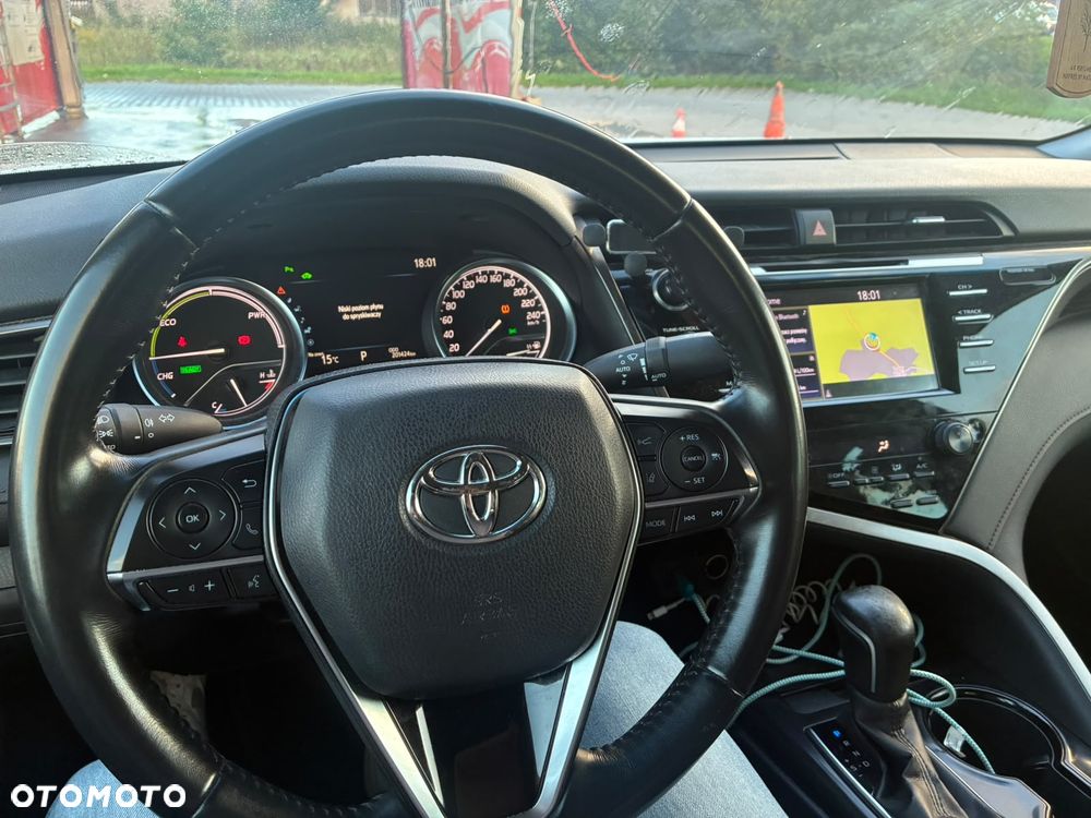 Toyota Camry 2.5 Hybrid Comfort CVT - 11