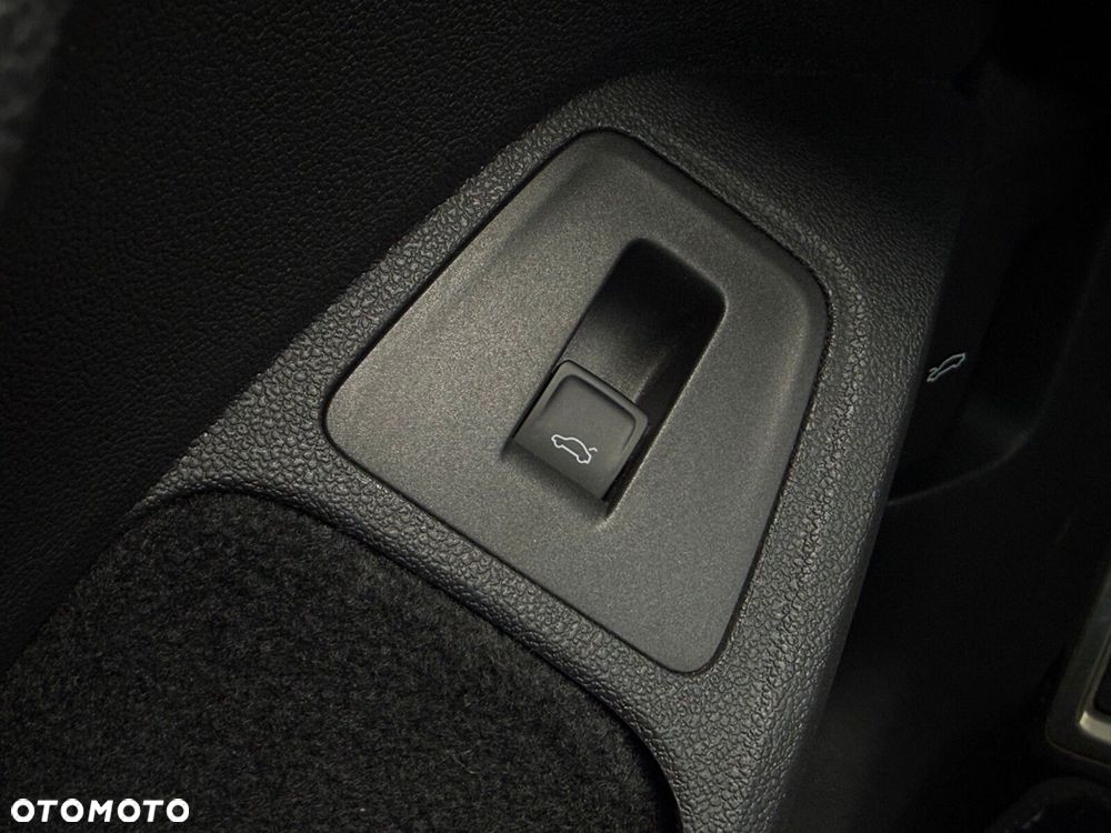 Volkswagen Tiguan - 37
