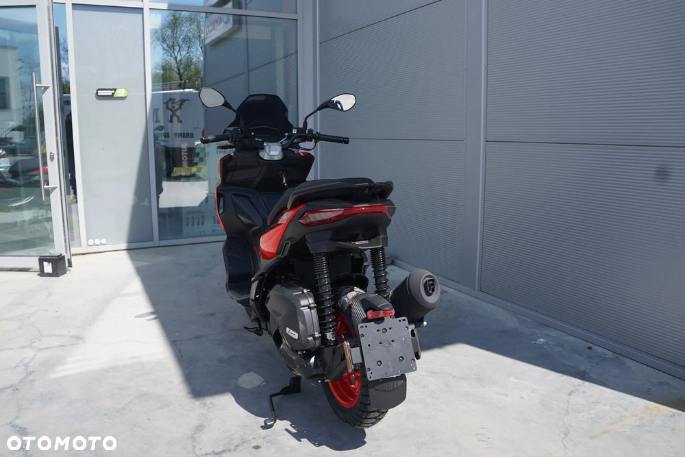 Aprilia SR - 9