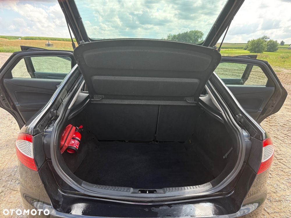 Ford Mondeo 1.8 TDCi Ambiente - 11