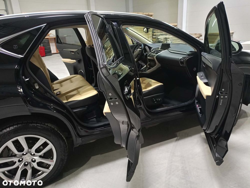 Lexus NX 200t Comfort AWD - 4