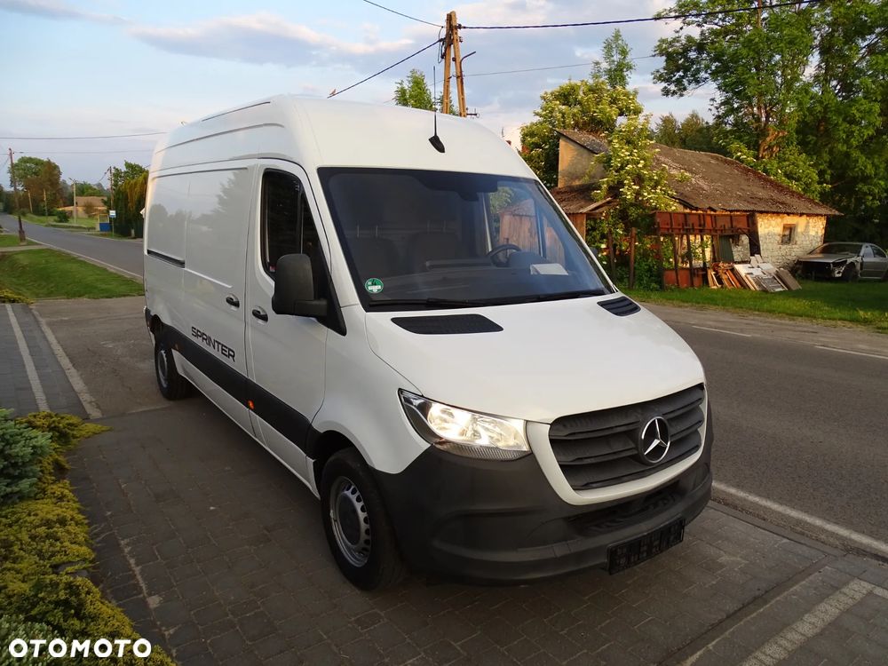 Mercedes-Benz SPRINTER - 2