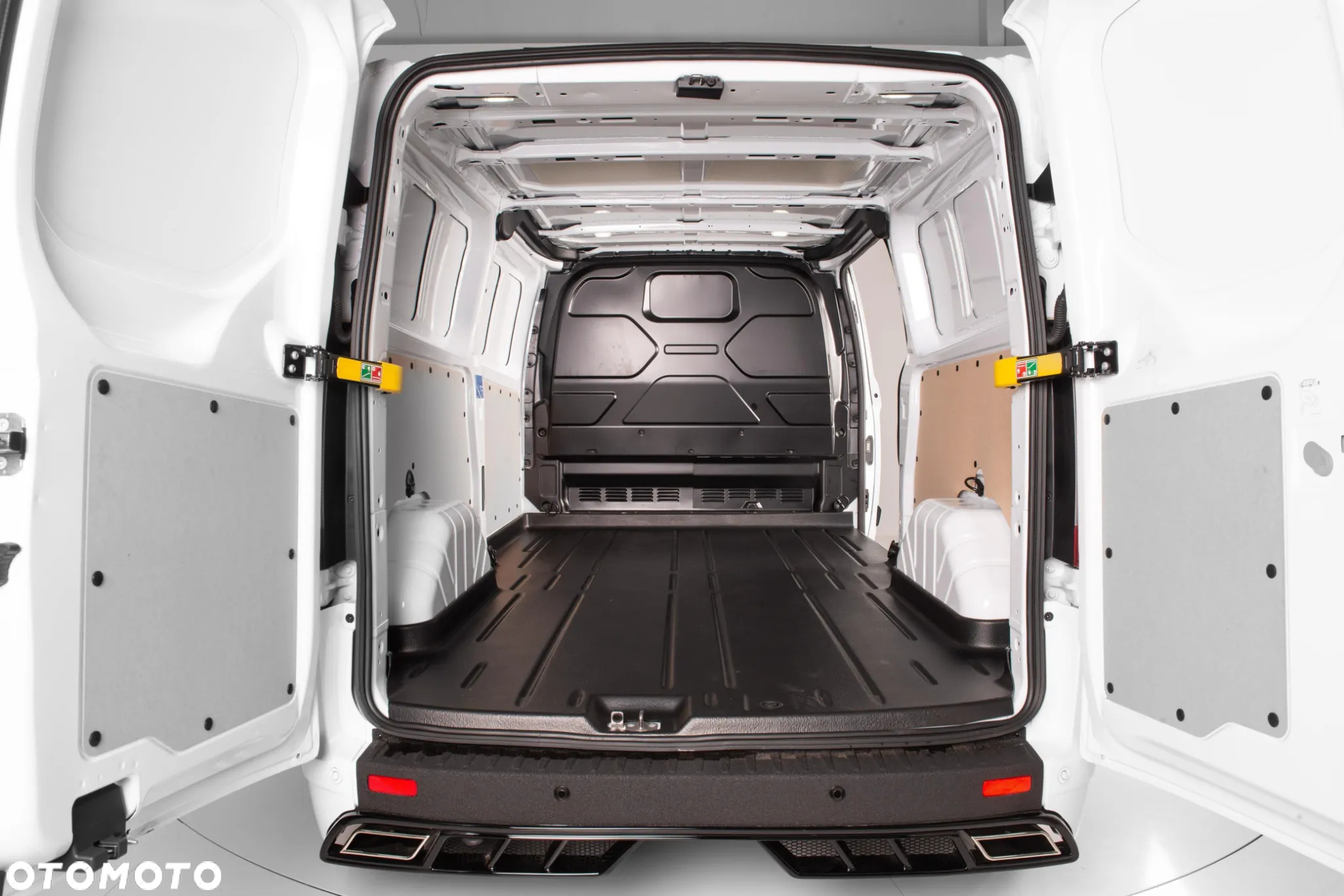 Ford Transit Custom - 14