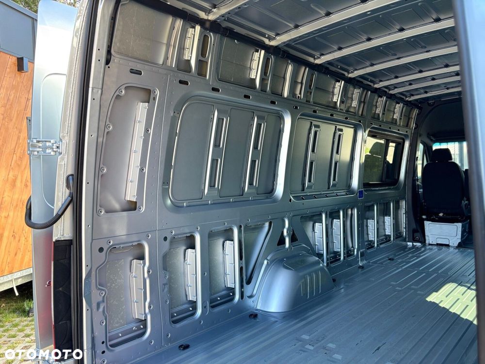Mercedes-Benz Sprinter Furgon 319 CDI - 14