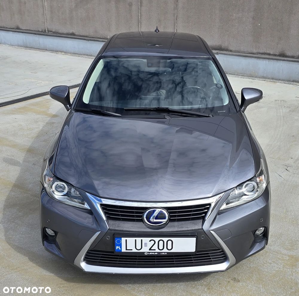 Lexus CT - 4