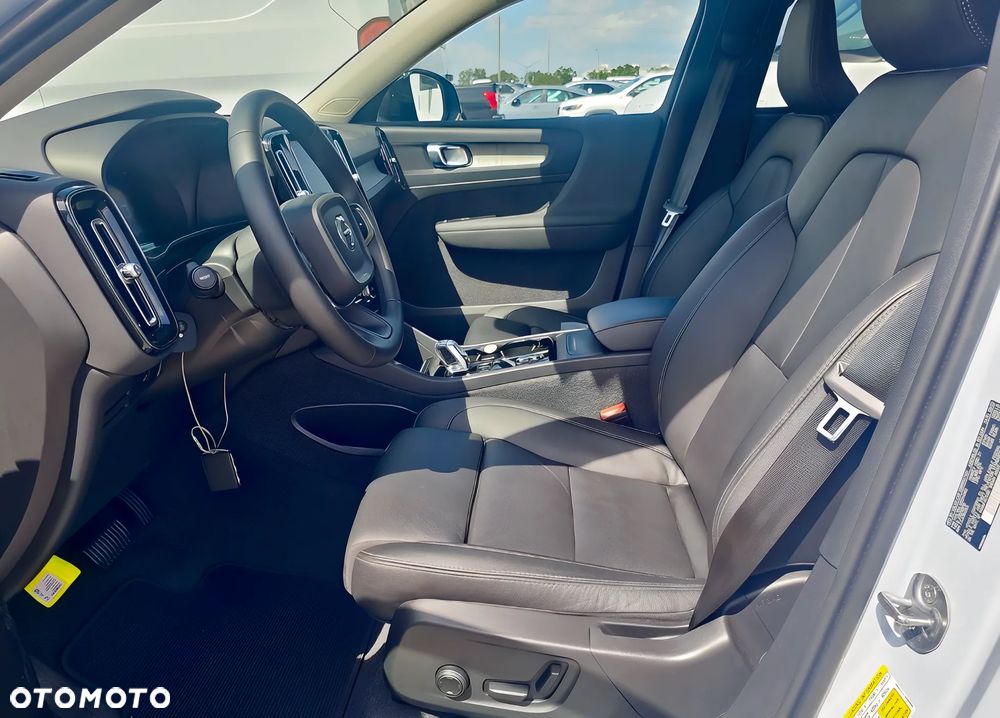 Volvo XC 40 B5 AWD Ultimate Dark