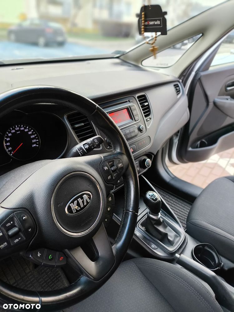 Kia Carens 1.7 CRDi L - 12