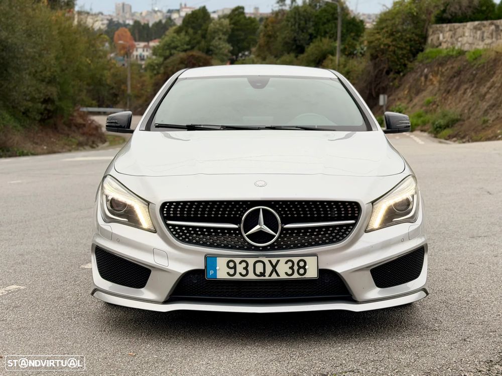 Mercedes-Benz CLA 180 d Shooting Brake AMG Line - 2