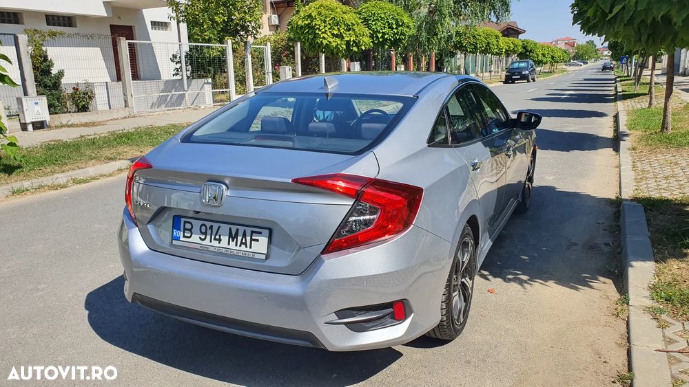 Honda Civic Sedan 1.5 VTEC Turbo Elegance Navi - 6