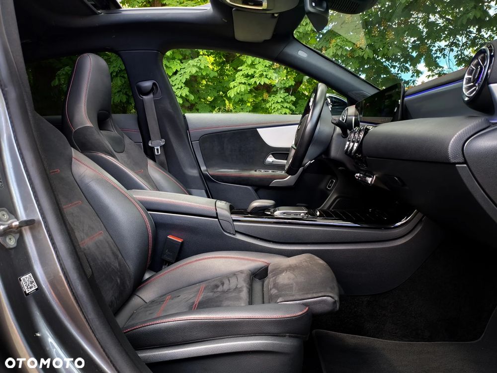 Mercedes-Benz CLA 180 d 8G-DCT AMG Line - 33