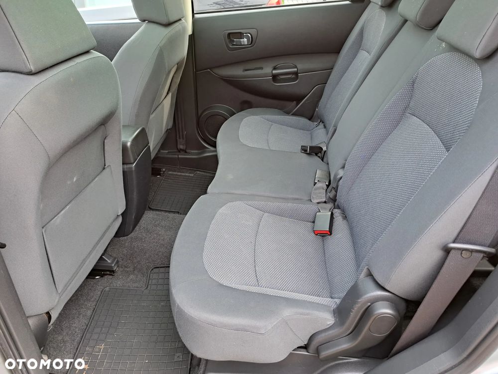 Nissan Qashqai+2 - 28