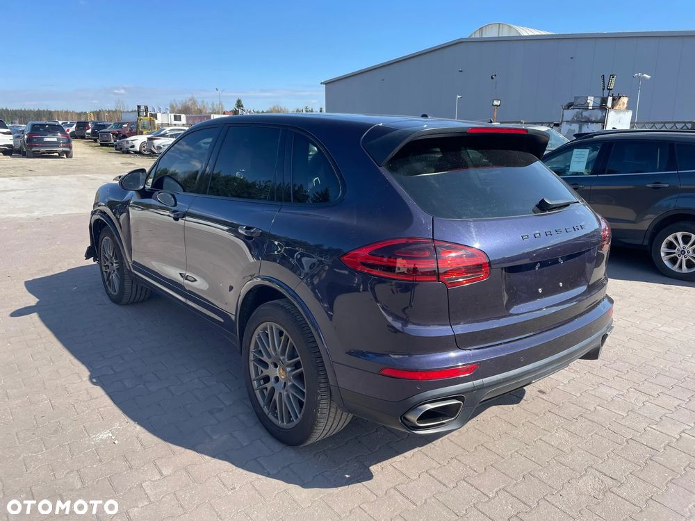 Porsche Cayenne Platinum Edition - 6