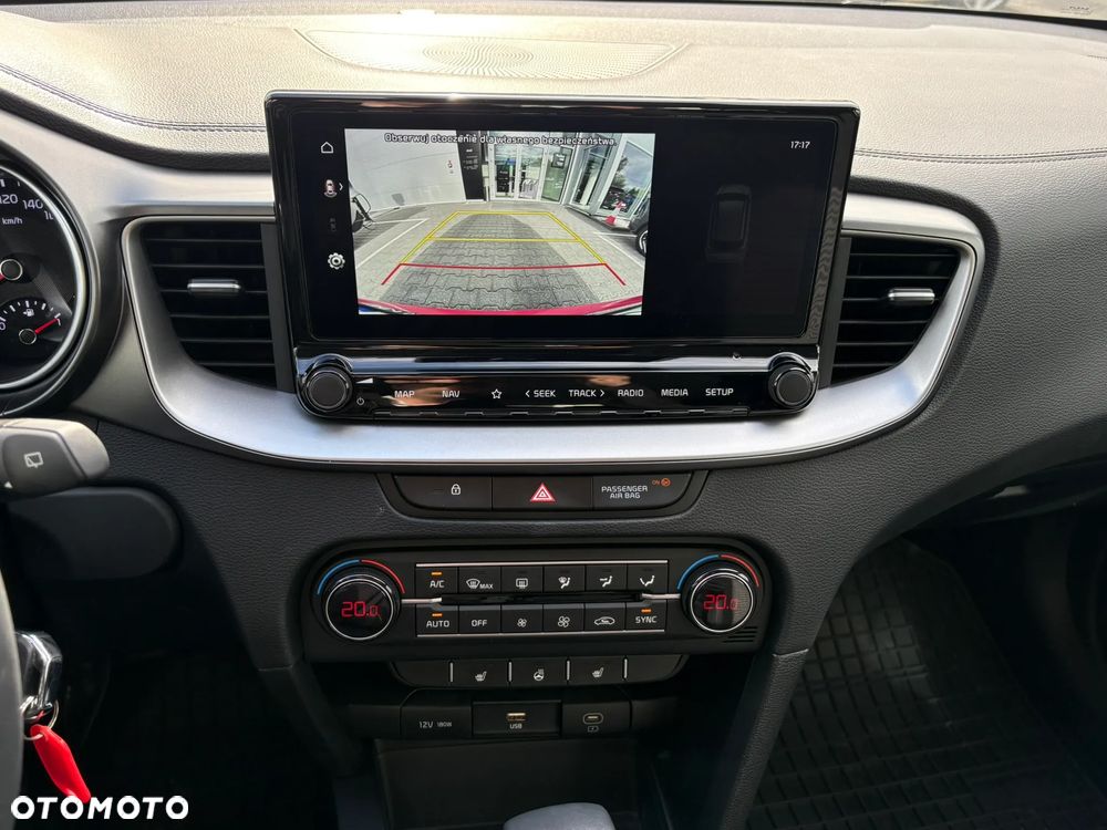 Kia Ceed 1.5 T-GDI M DCT - 10