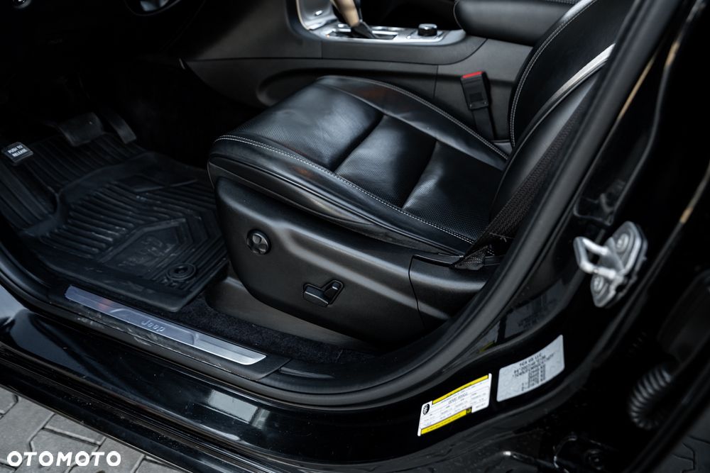 Jeep Grand Cherokee 3.0 CRD Overland - 19