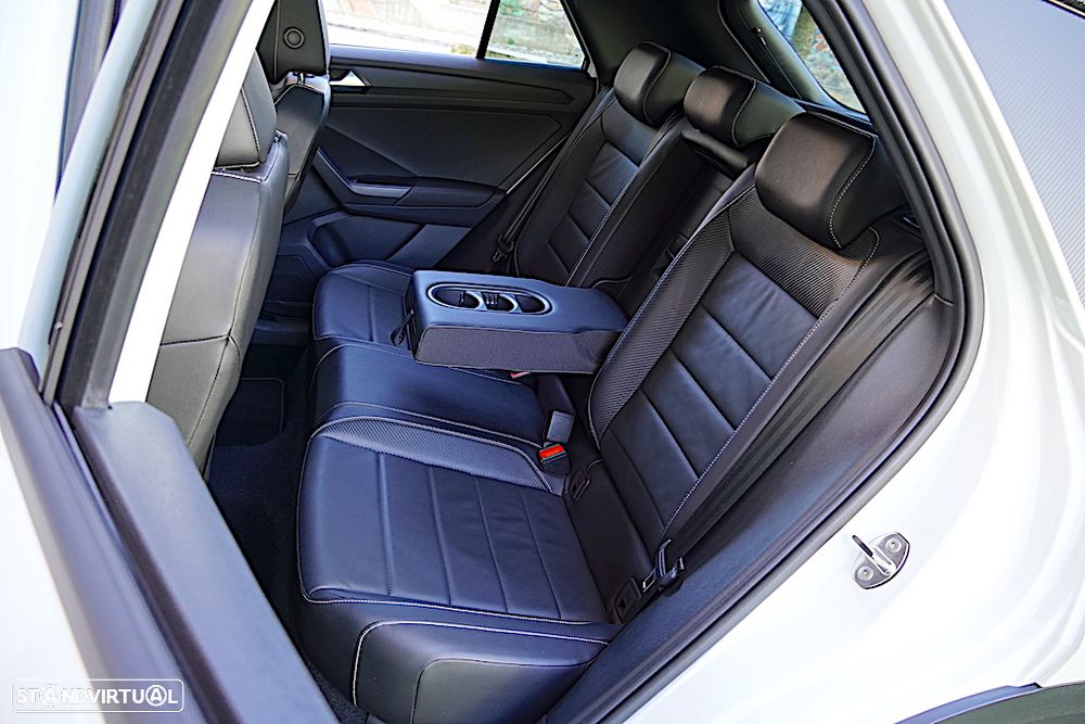 VW T-Roc 1.5 TSI R-Line DSG - 19