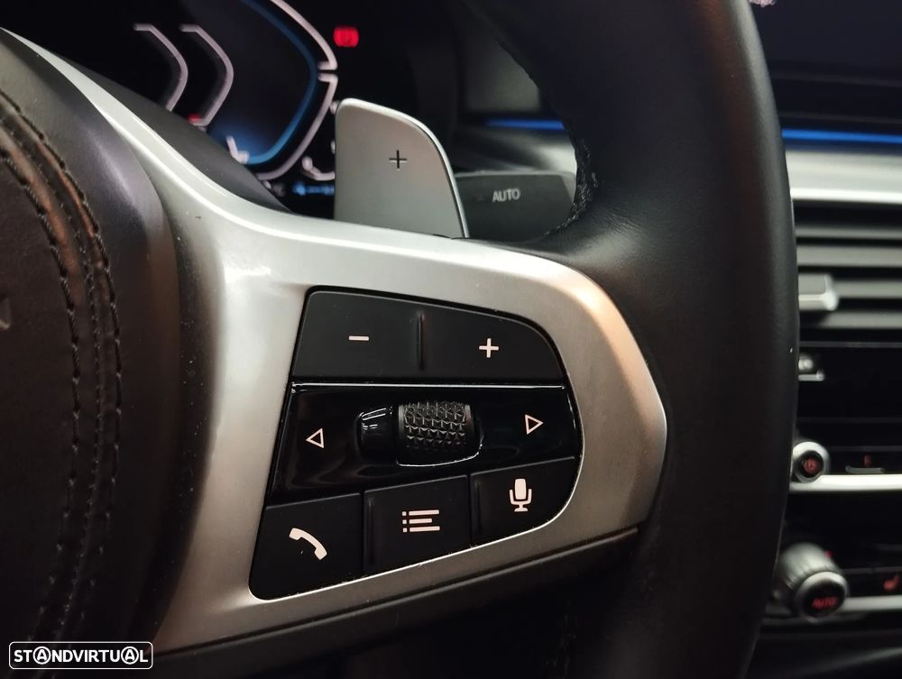 BMW 520 e Pack M - 23