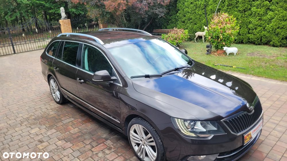 Skoda Superb 2.0 TDI Green tec DSG Elegance - 40