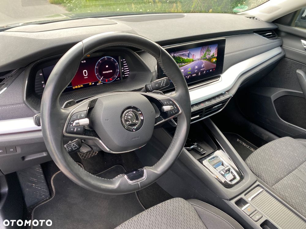 Skoda Octavia 2.0 TDI DSG Ambition - 19