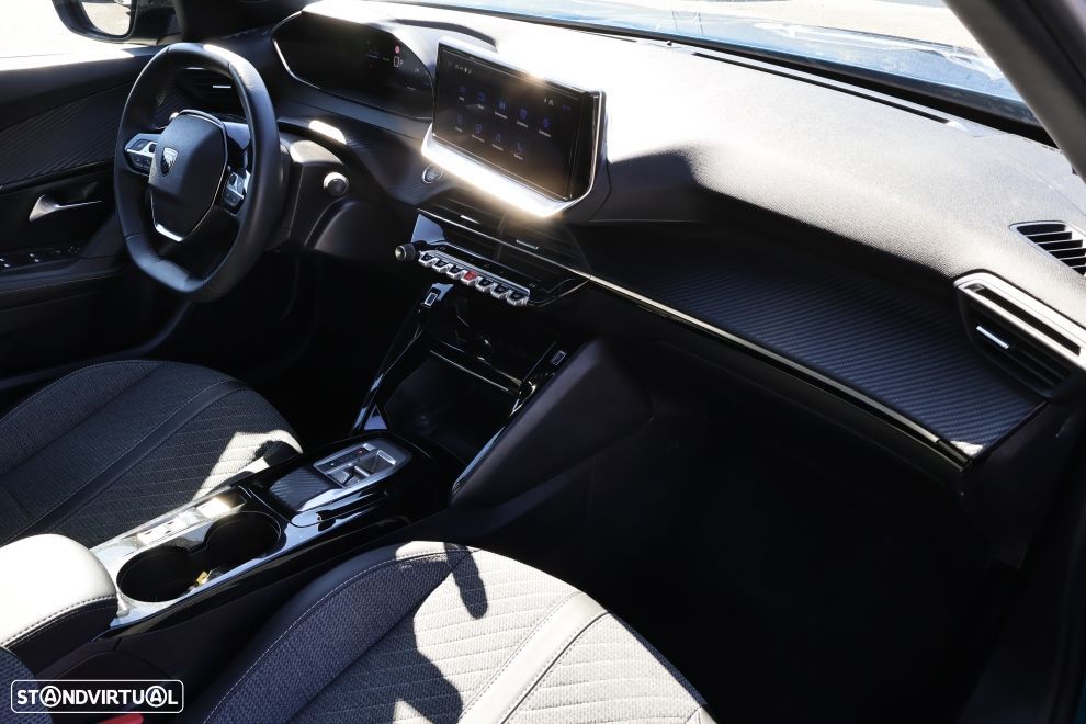 Peugeot e-2008 54 kWh Allure - 13