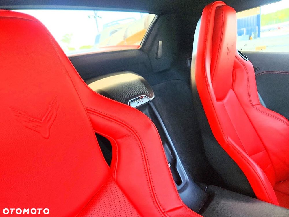 Chevrolet Corvette Stingray 2LT 6.2 V8 Automatik - 10