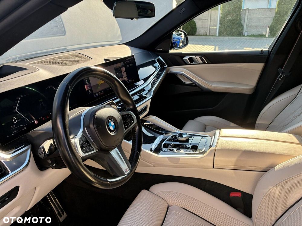 BMW X6M - 12