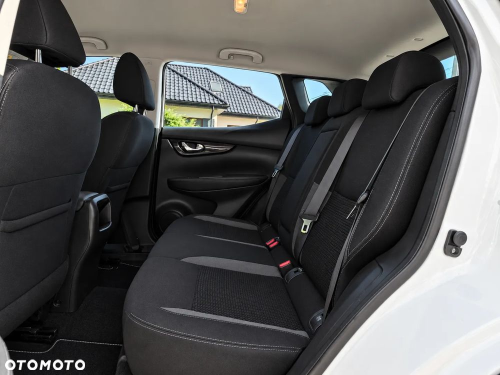 Nissan Qashqai 1.3 DIG-T Acenta EU6d - 16