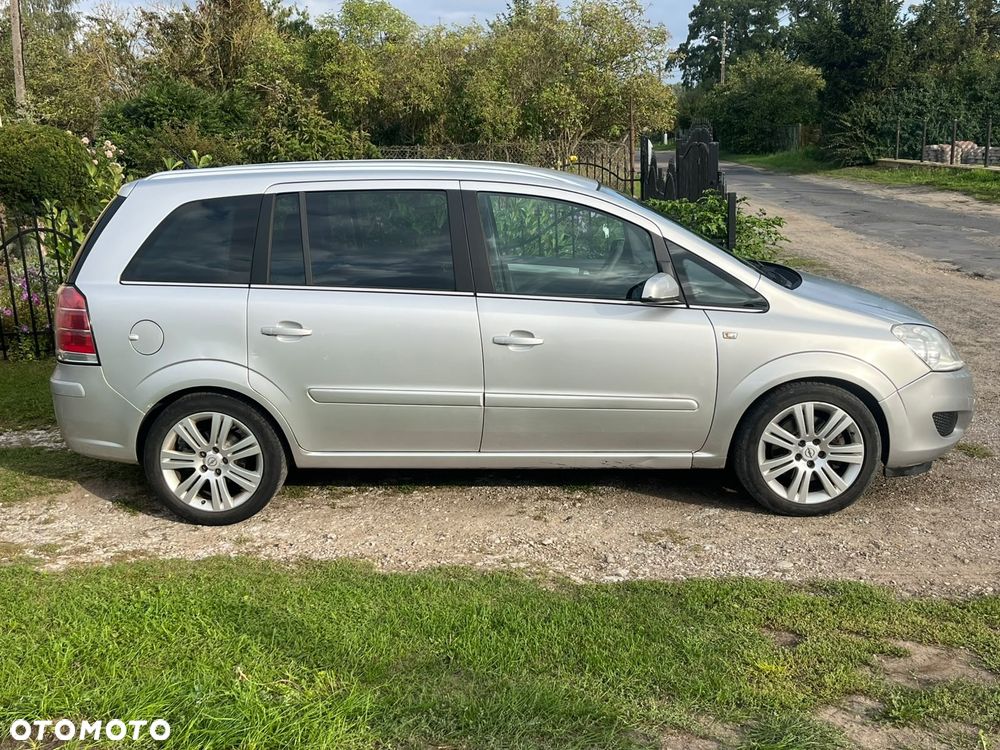 Opel Zafira - 4