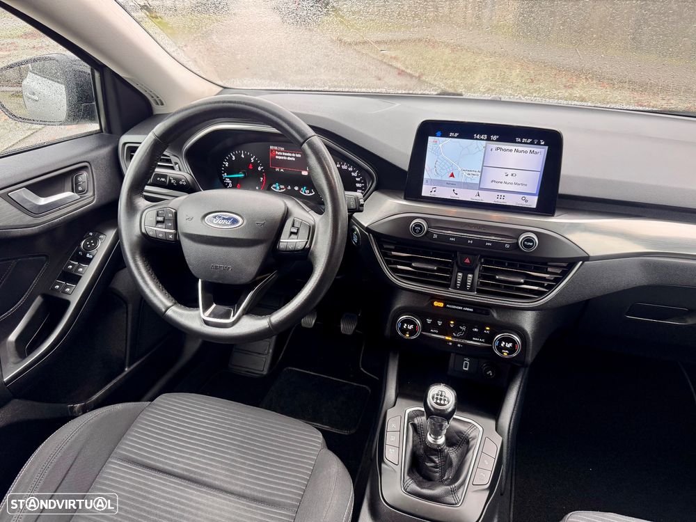 Ford Focus 1.0 EcoBoost Titanium - 19