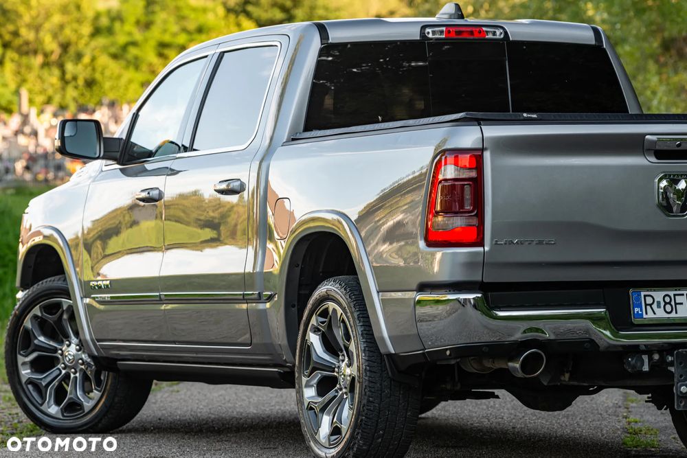 Dodge RAM 1500 5.7 4x4 - 16