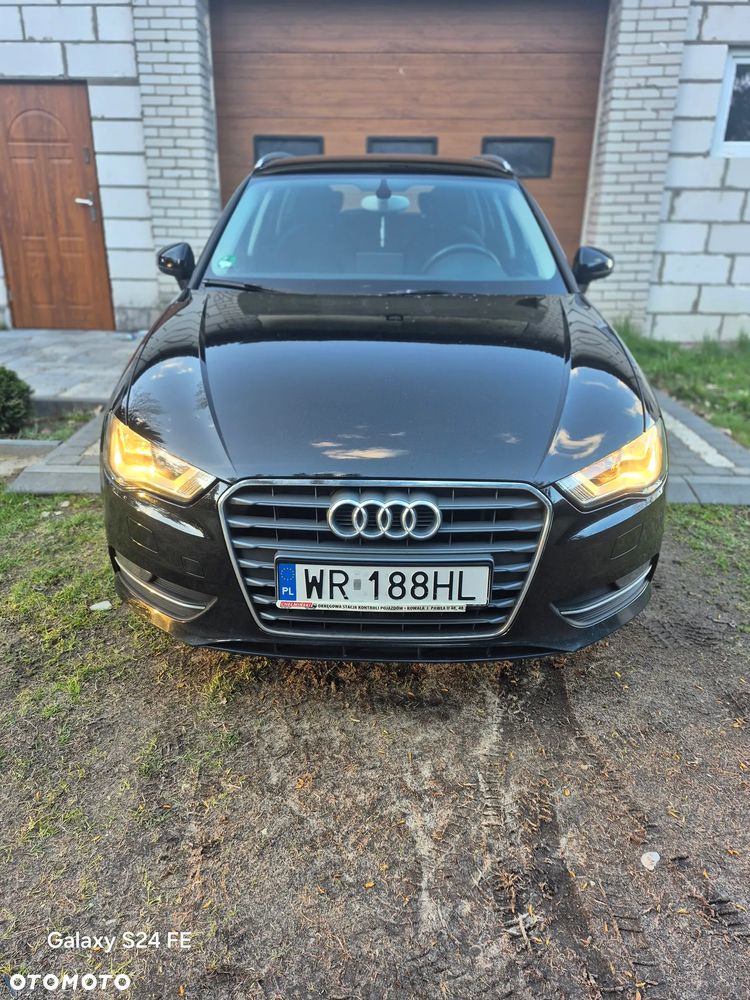Audi A3 Sportback 1.6 TDI S line Sportpaket - 1