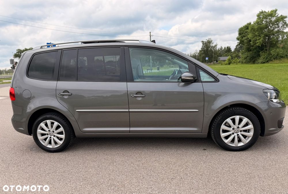 Volkswagen Touran 2.0 TDI DPF DSG Highline - 9