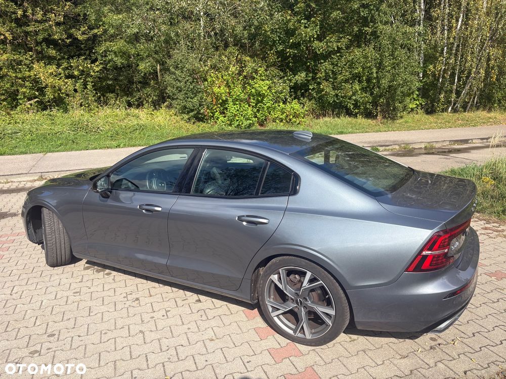 Volvo S60 T4 R-Design - 6