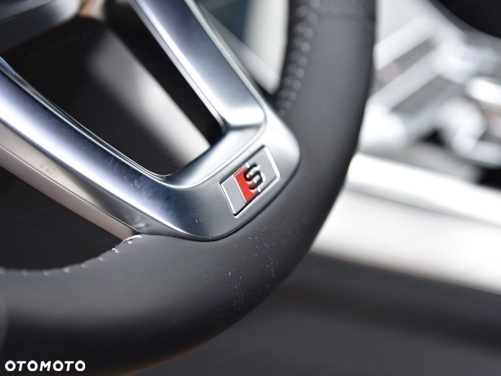 Audi Q8 TFSI e PHEV 290 kW Quattro Tiptronic - 10