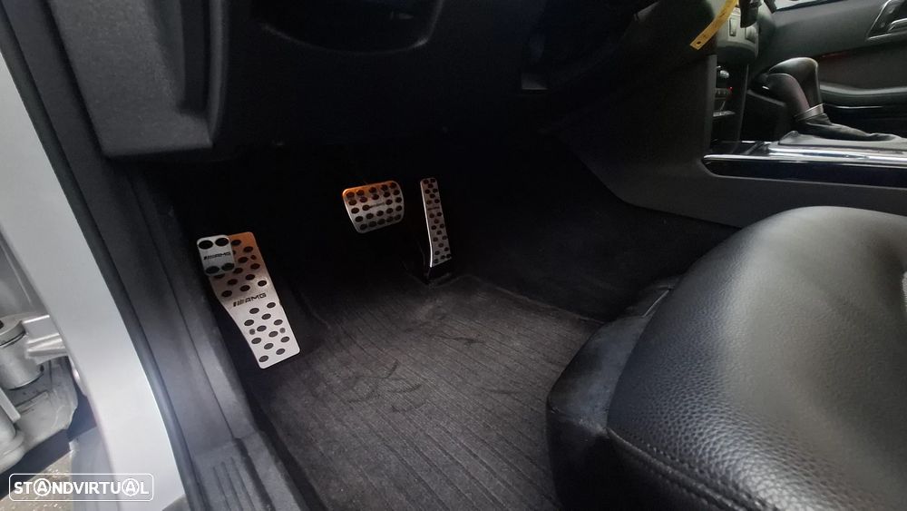 Mercedes-Benz E 200 CDI DPF BlueEFFICIENCY Auto Avantgarde - 26