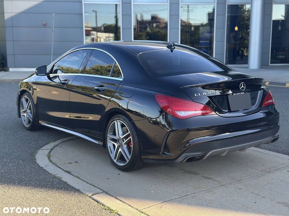Mercedes-Benz CLA 45 AMG 4Matic 7G-DCT - 3