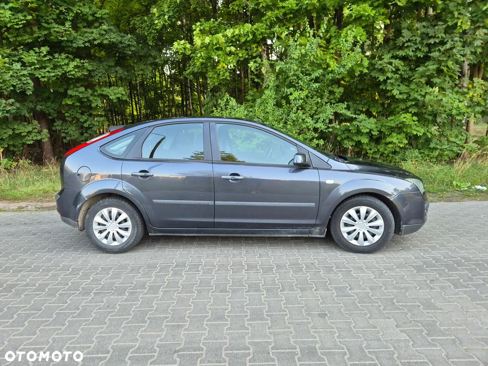 Ford Focus 1.6 TDCi Ghia - 3