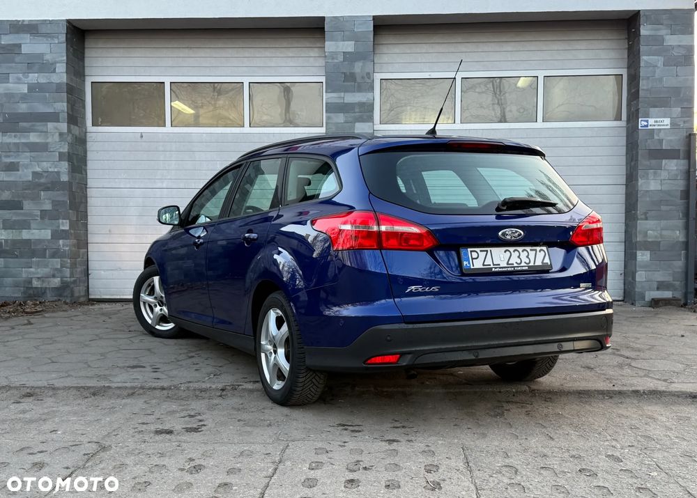 Ford Focus 1.0 EcoBoost Start-Stopp-System SYNC Edition - 4