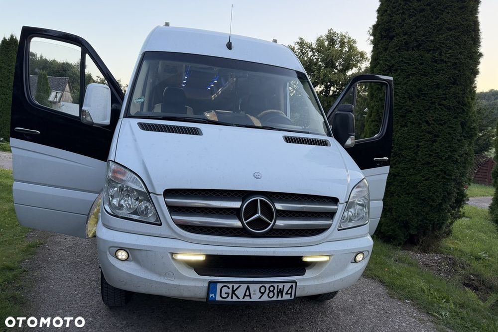 Mercedes-Benz Sprinter - 2