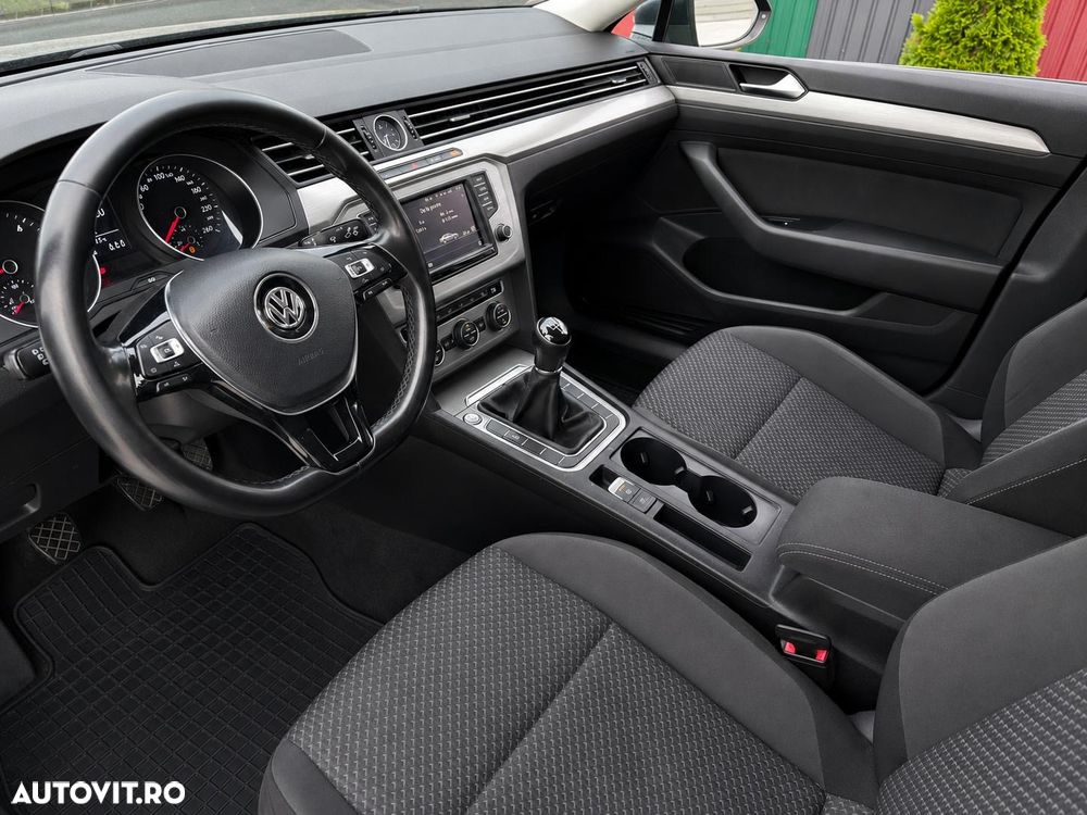 Volkswagen Passat 1.6 TDI (BlueMotion Technology) Comfortline - 8