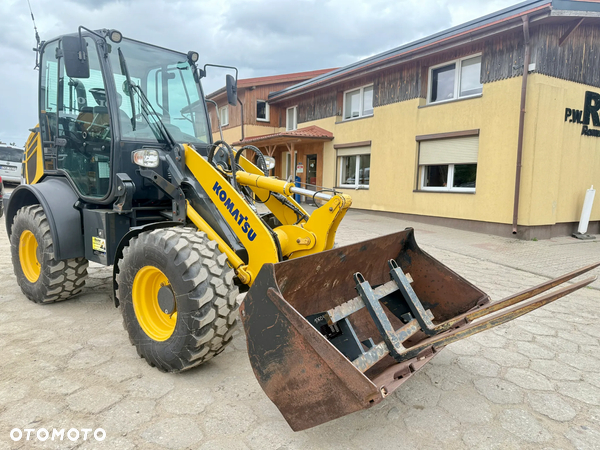 Komatsu ładowarka kołowa przegubowa WA80 centralne smarowanie NOWE opony