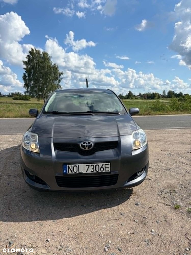 Toyota Auris 1.4 D-4D 2010 - 4