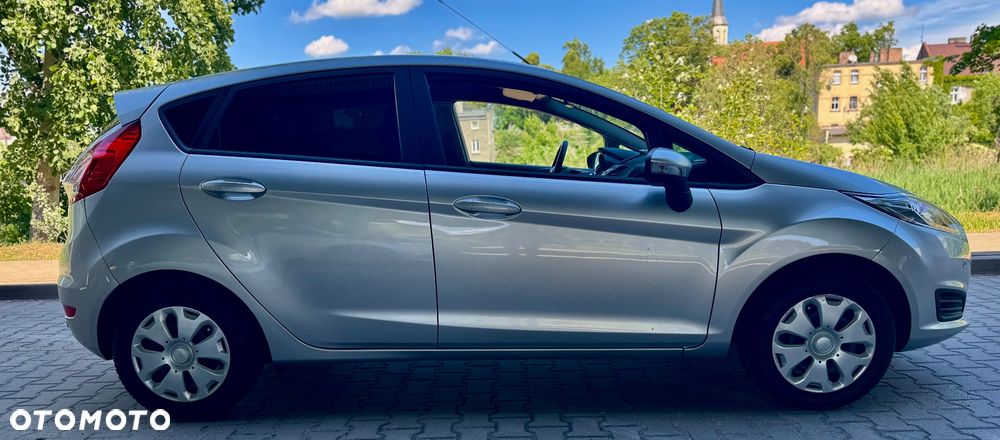 Ford Fiesta - 10