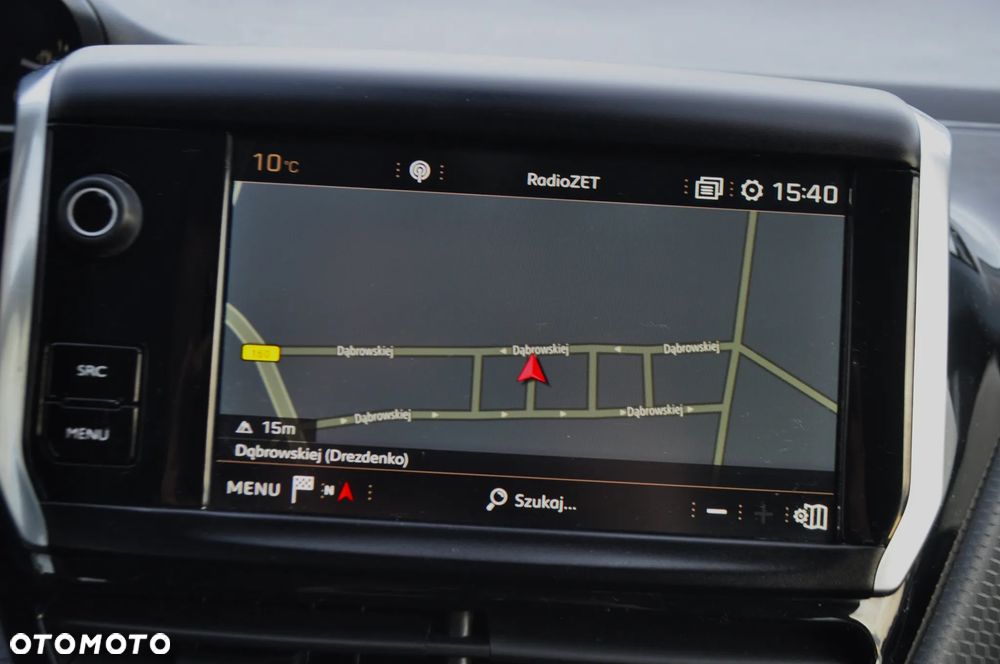 Peugeot 2008 1.2 Pure Tech Style S&S - 19