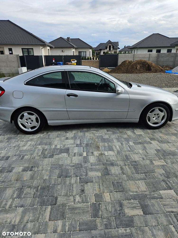 Mercedes-Benz CLC - 8