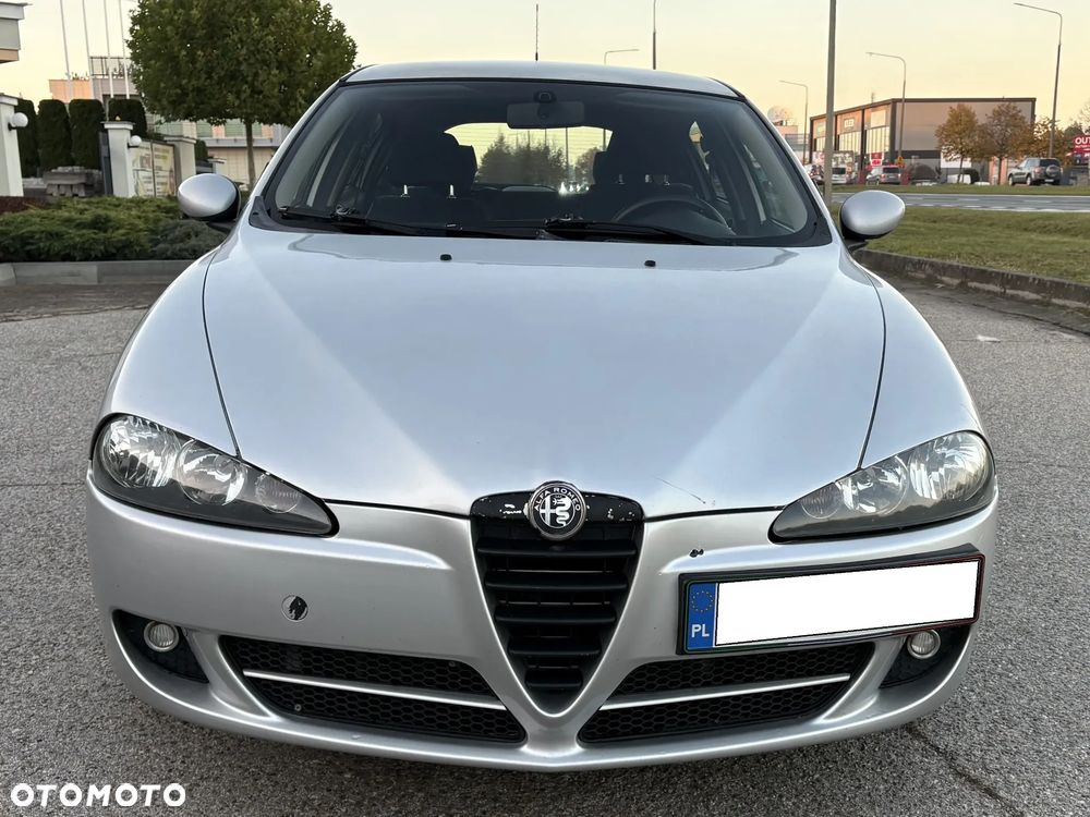 Alfa Romeo 147 2007 photo 2