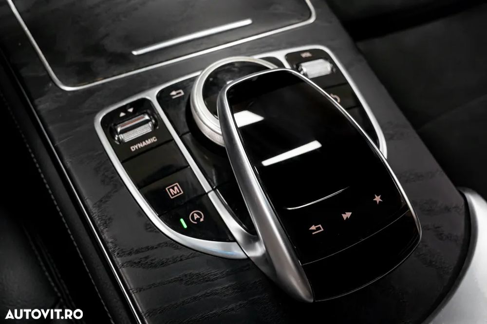 Mercedes-Benz GLC 250 d 4Matic 9G-TRONIC AMG Line - 34