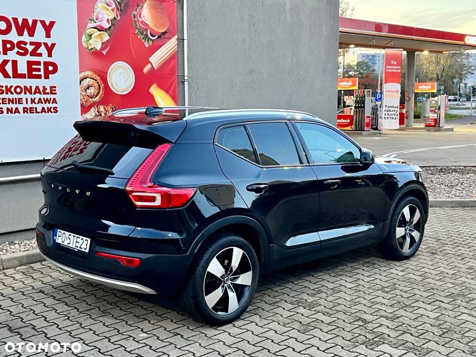 Volvo XC 40 B4 B AWD Momentum Pro - 3